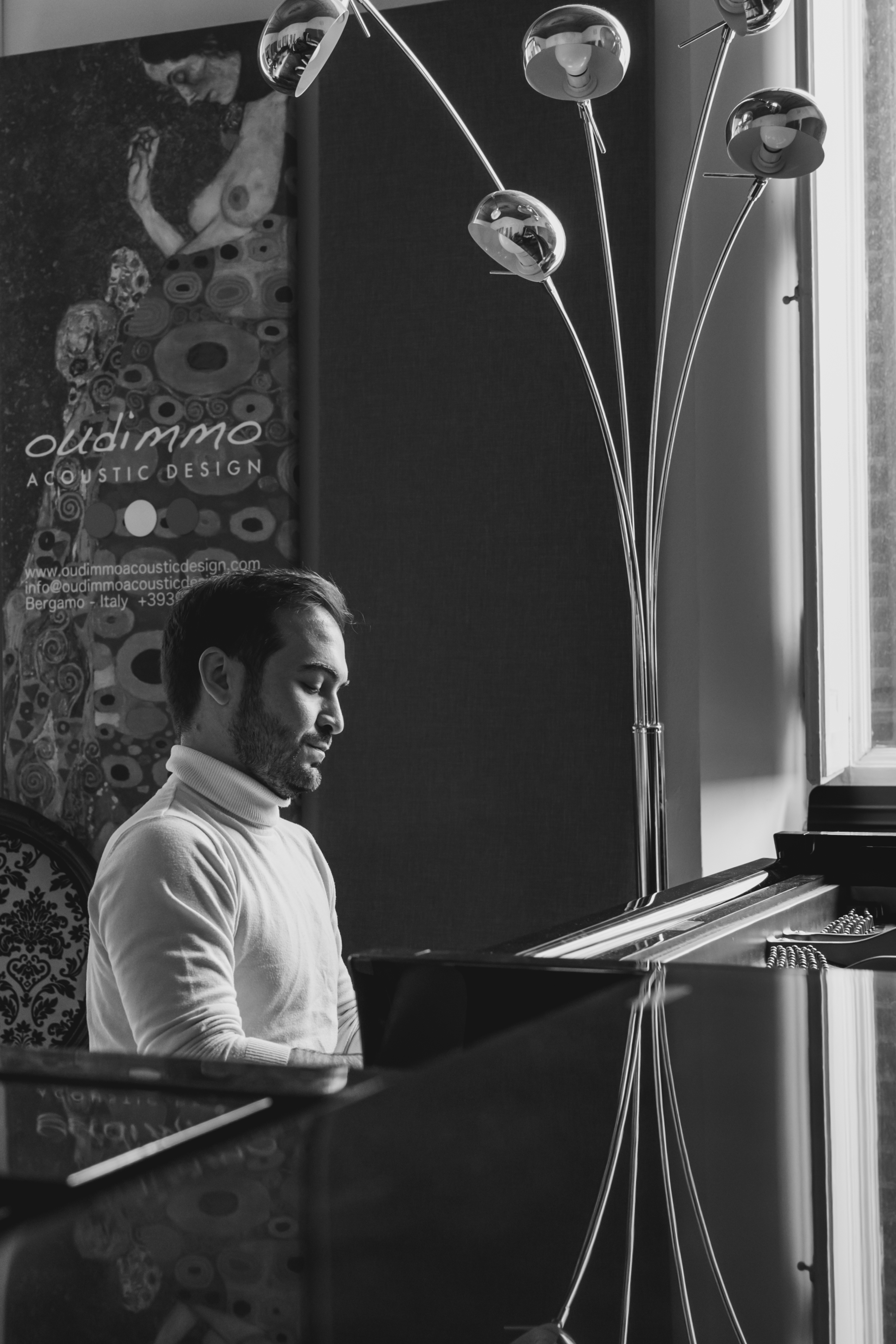 Giuseppe D'Aloi at the piano